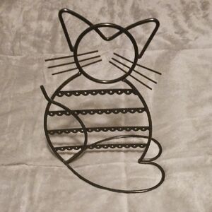 Cat-Shaped Black Metal Earing Holder